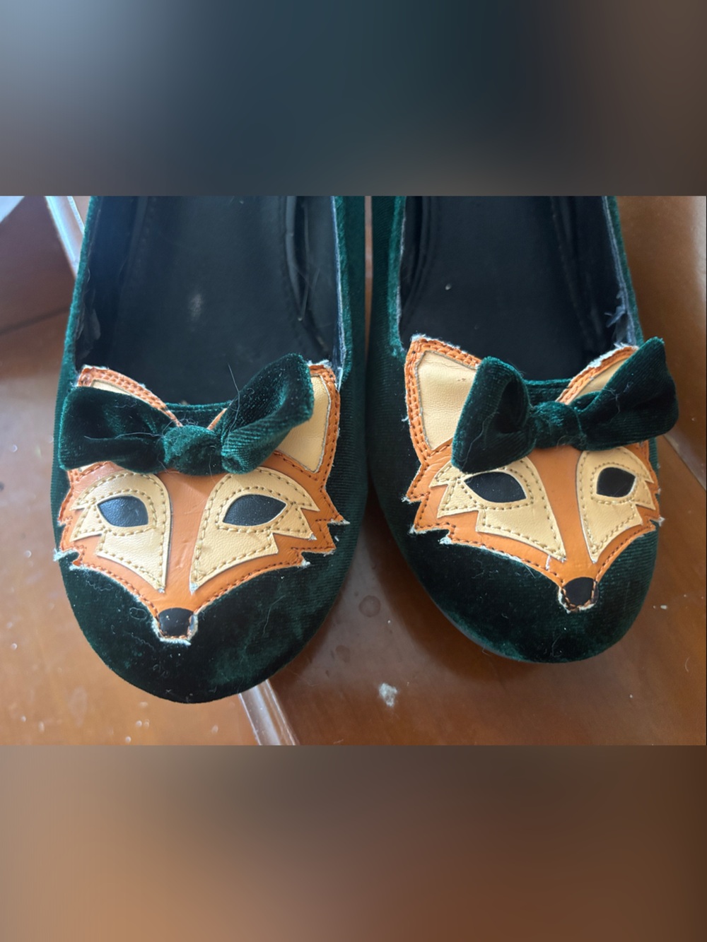 Green Fox Velvet Bow Accent Women’s Heels